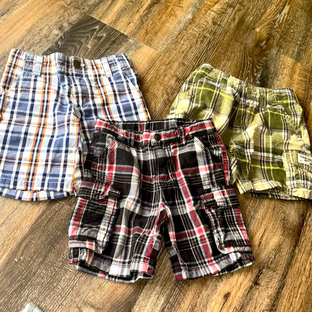 2T plaid shorts